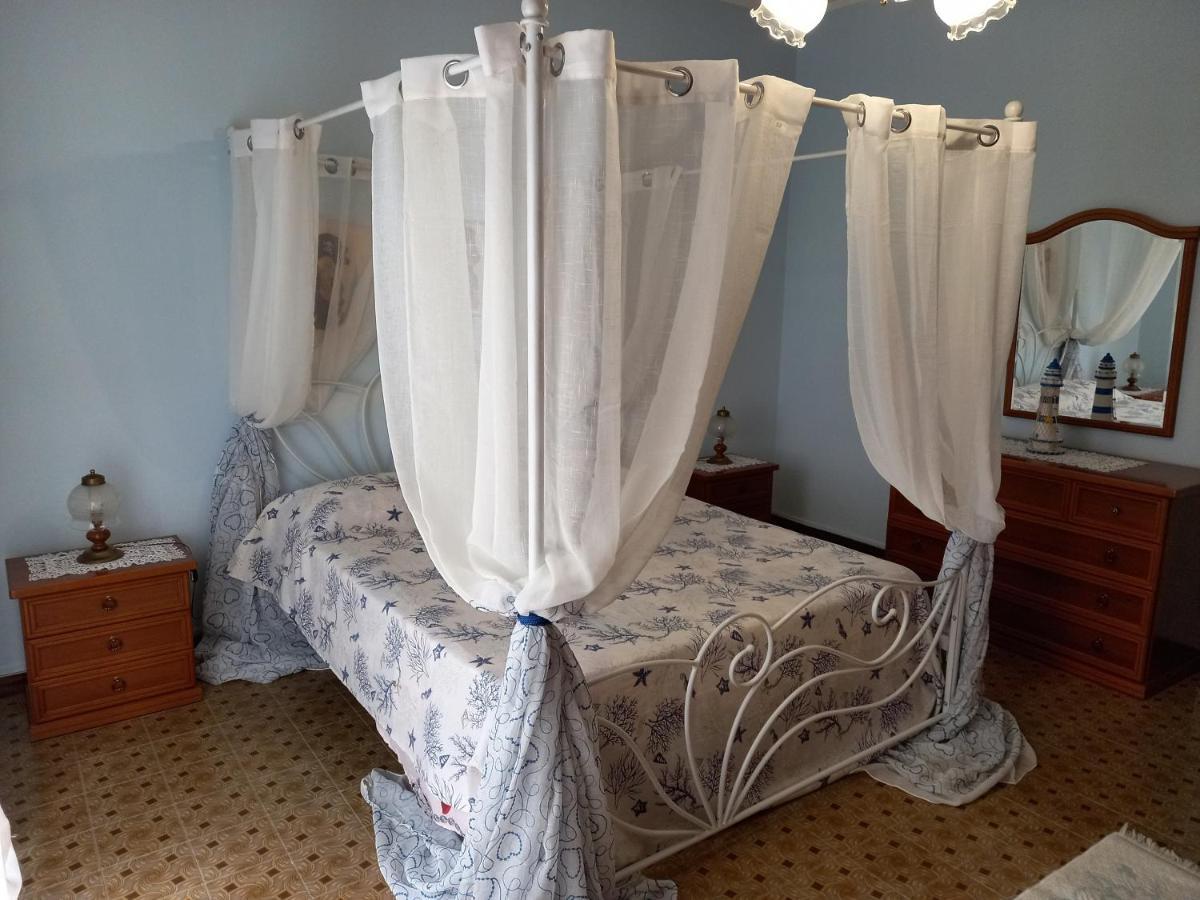 Casa Blu Oltremare Villa SantʼAntìoco Eksteriør bilde