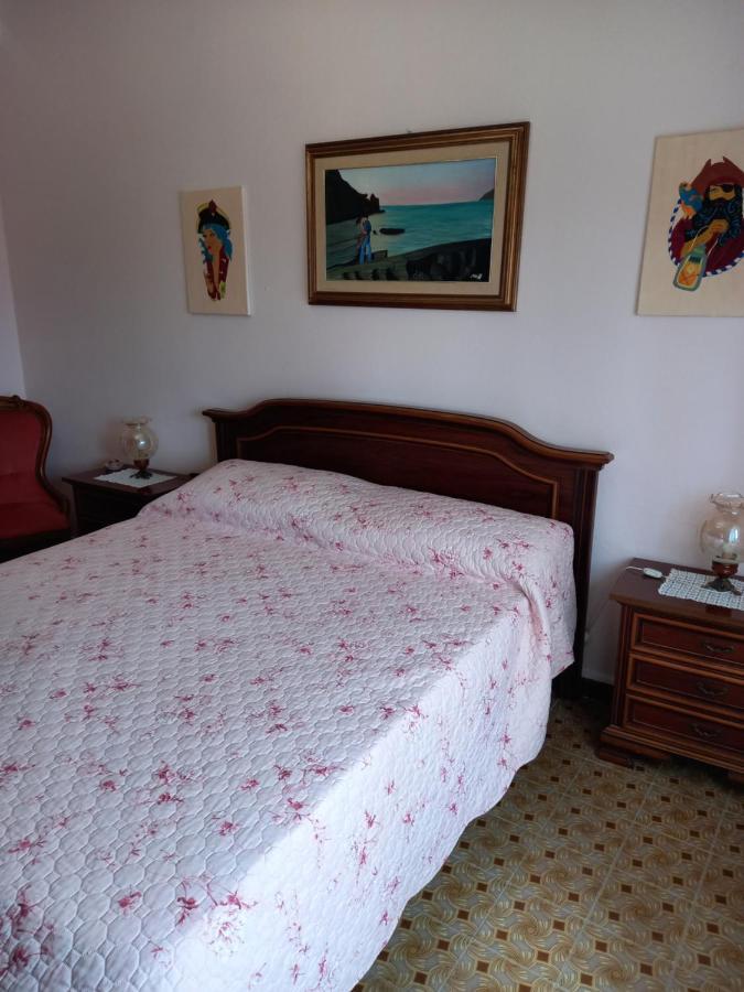 Casa Blu Oltremare Villa SantʼAntìoco Eksteriør bilde